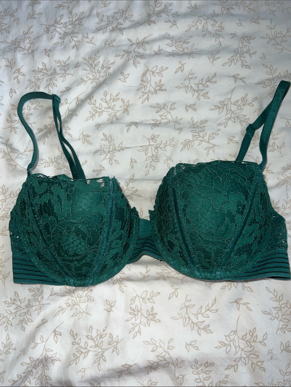 Victoria's Secret Deep Green Lace Underwire Bra